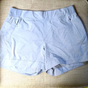 Calia by Carrie Underwood 5" Anywhere shorts